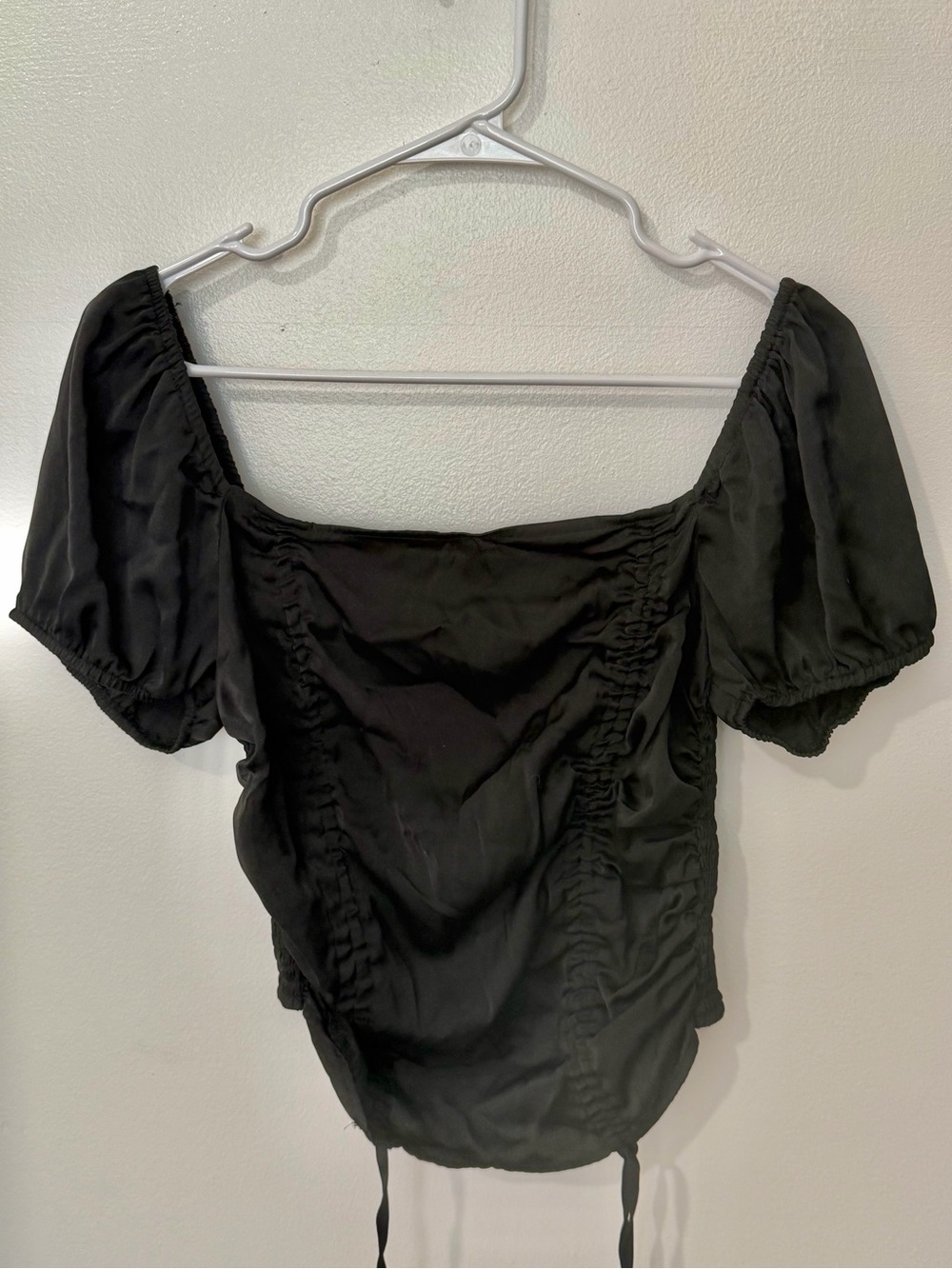 Classic Black Puff Sleeve Women’s Top - Forever 21